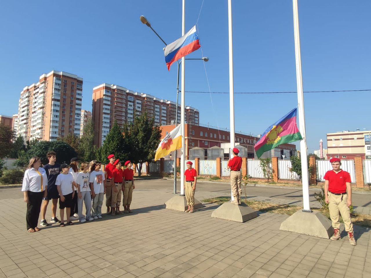 22 августа- День Государственного флага Российской Федерации